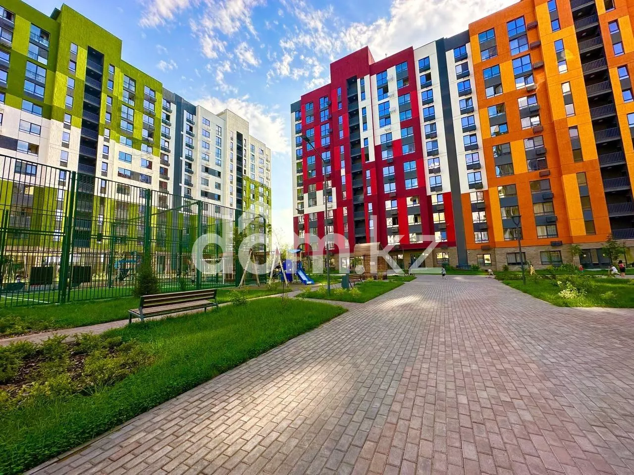 ᐉ Продажа 2-комнатной квартиры в ЖК Lifetown, 75.34 м², г. Алматы, Алмалинский  район, ул. Райымбек Батыр, 2 — купить по цене 43000000 ₸